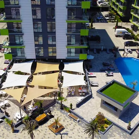 Olive In N Pool Resort-parking