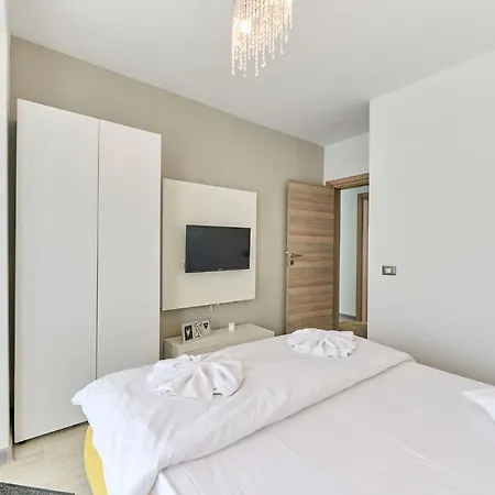 Appartement Olive In N Pool Resort-parking Mamaia