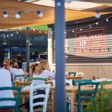 Olive In N Pool Resort-parking Apartman