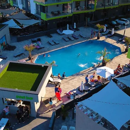 Olive In N Pool Resort-parking Mamaia